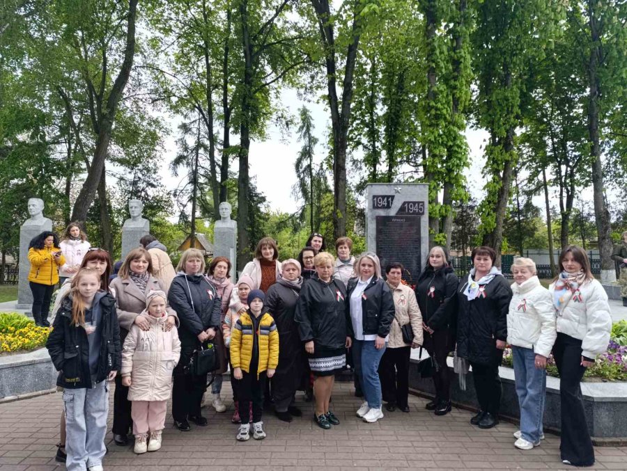 Митинг-реквием в Сквере Памяти